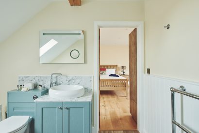 An ensuite bathroom at Big Barn, Welsh Borders