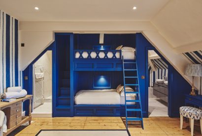 A bedroom at Queen Anne Estate, Vale of Glamorgan